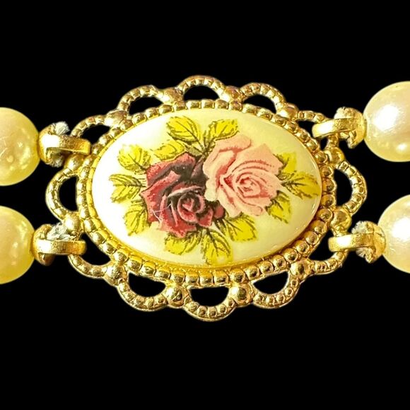 Vintage Victorian Style Floral Faux Pearl Bracelet W/ Matching Earrings - Picture 7 of 15